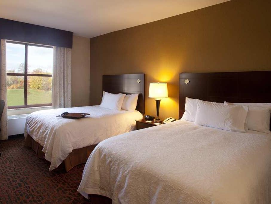 Hampton Inn Marquette-Waterfront Exterior foto